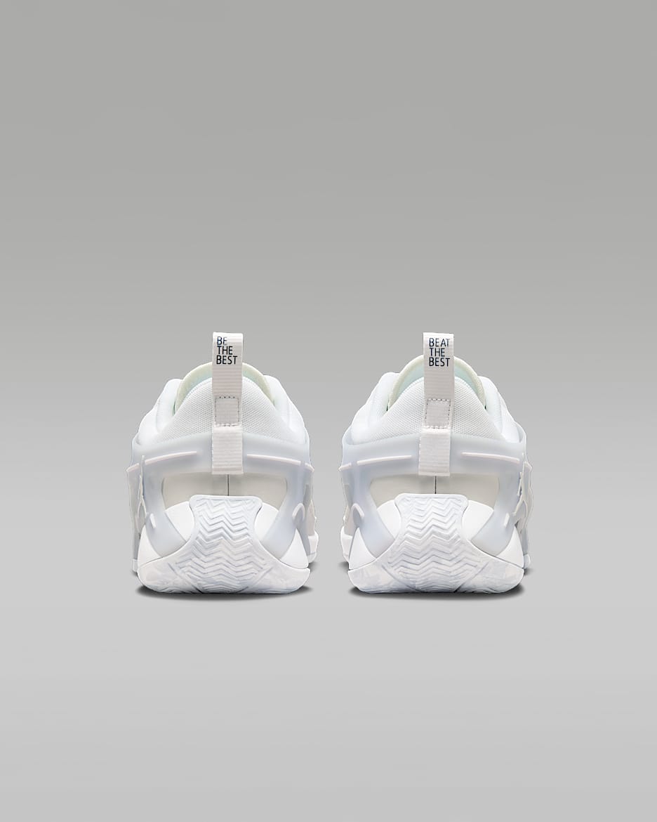 Nike Jordan Heir Series Touch the Sky Women s Basketball Shoes White